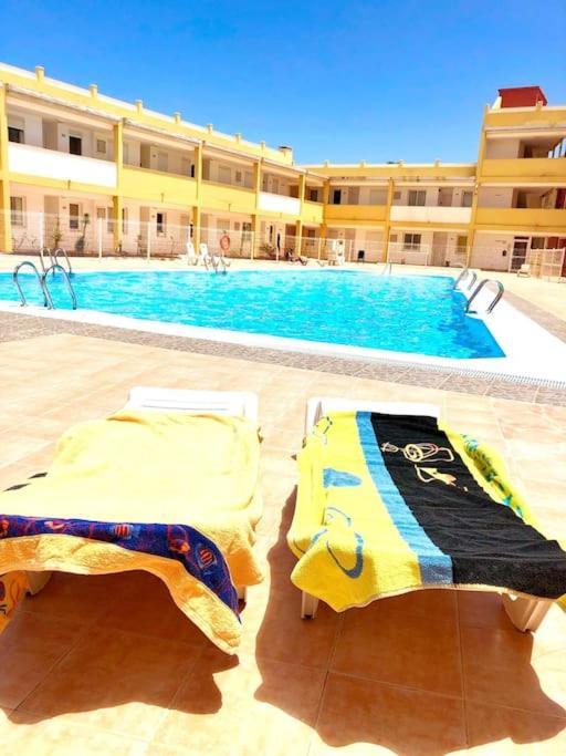 Sunset House Et Piscine Appartement *
